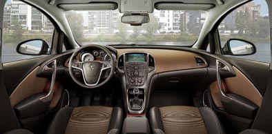 Astra Sports Tourer Paris in resize